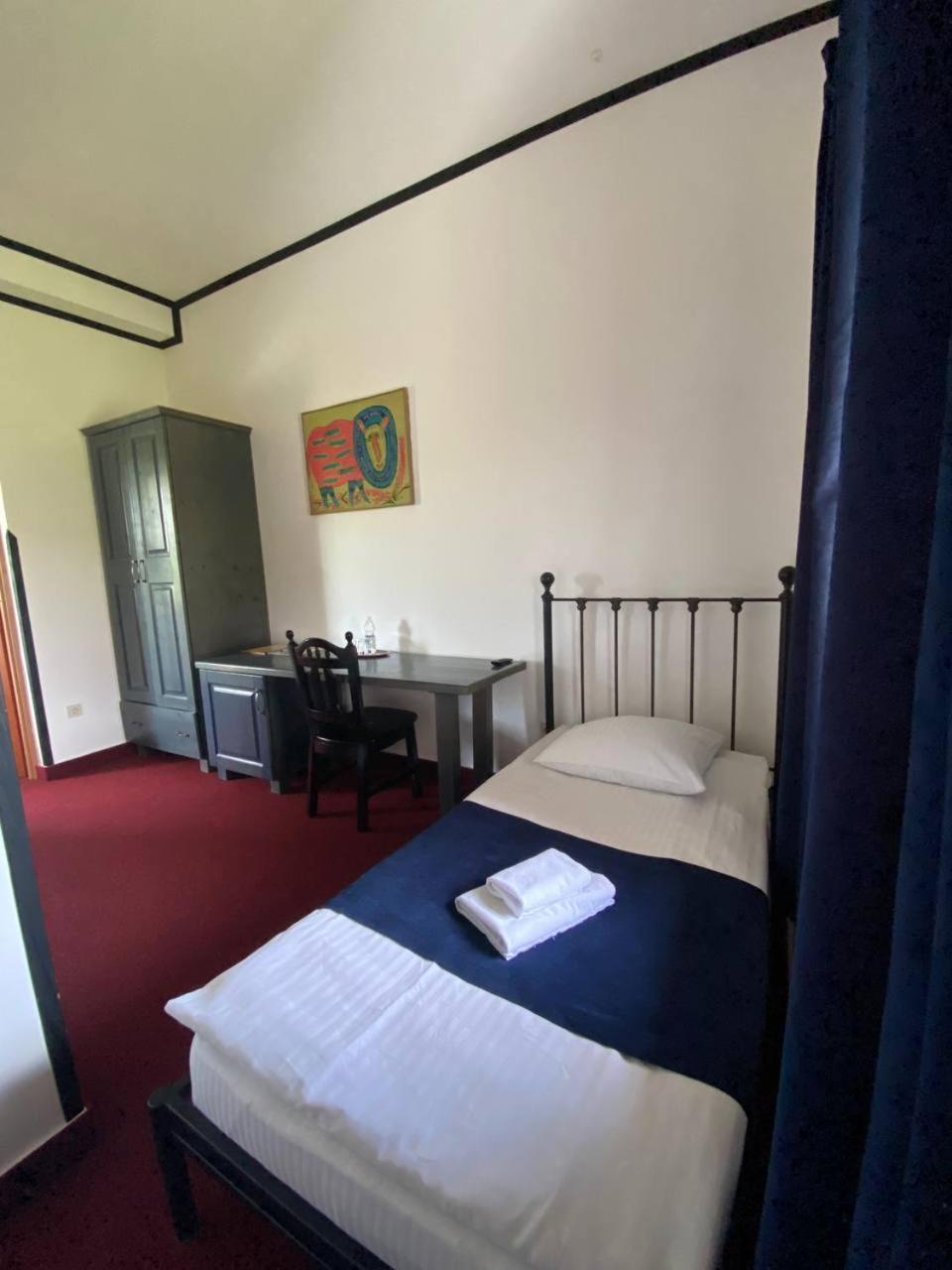 Hotel Complex Legenda Ivano-Frankivsk Habitación foto
