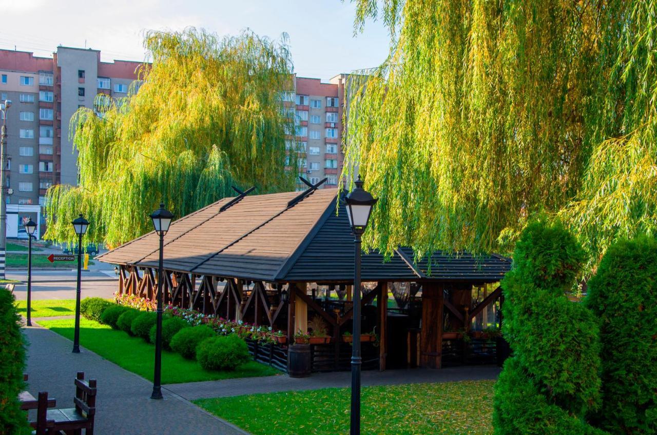 Hotel Complex Legenda Ivano-Frankivsk Exterior foto